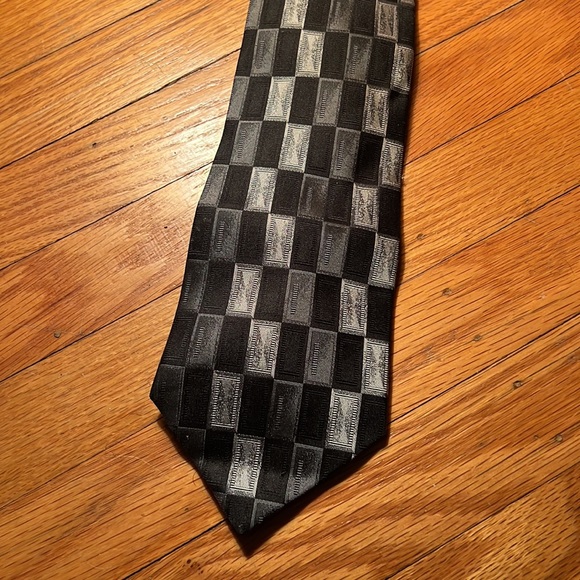 Hand Made All Silk Tie by George - Picture 2 of 2